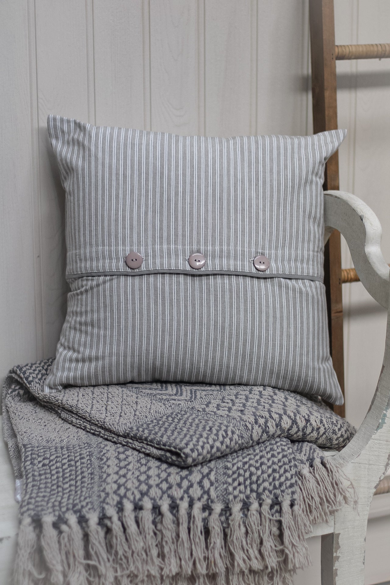 Grey Patterned Throw