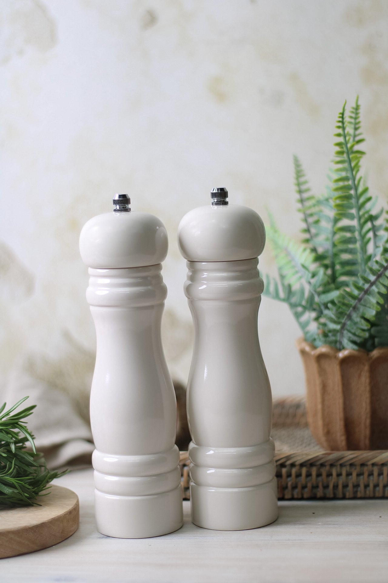 Cream salt and pepper mills