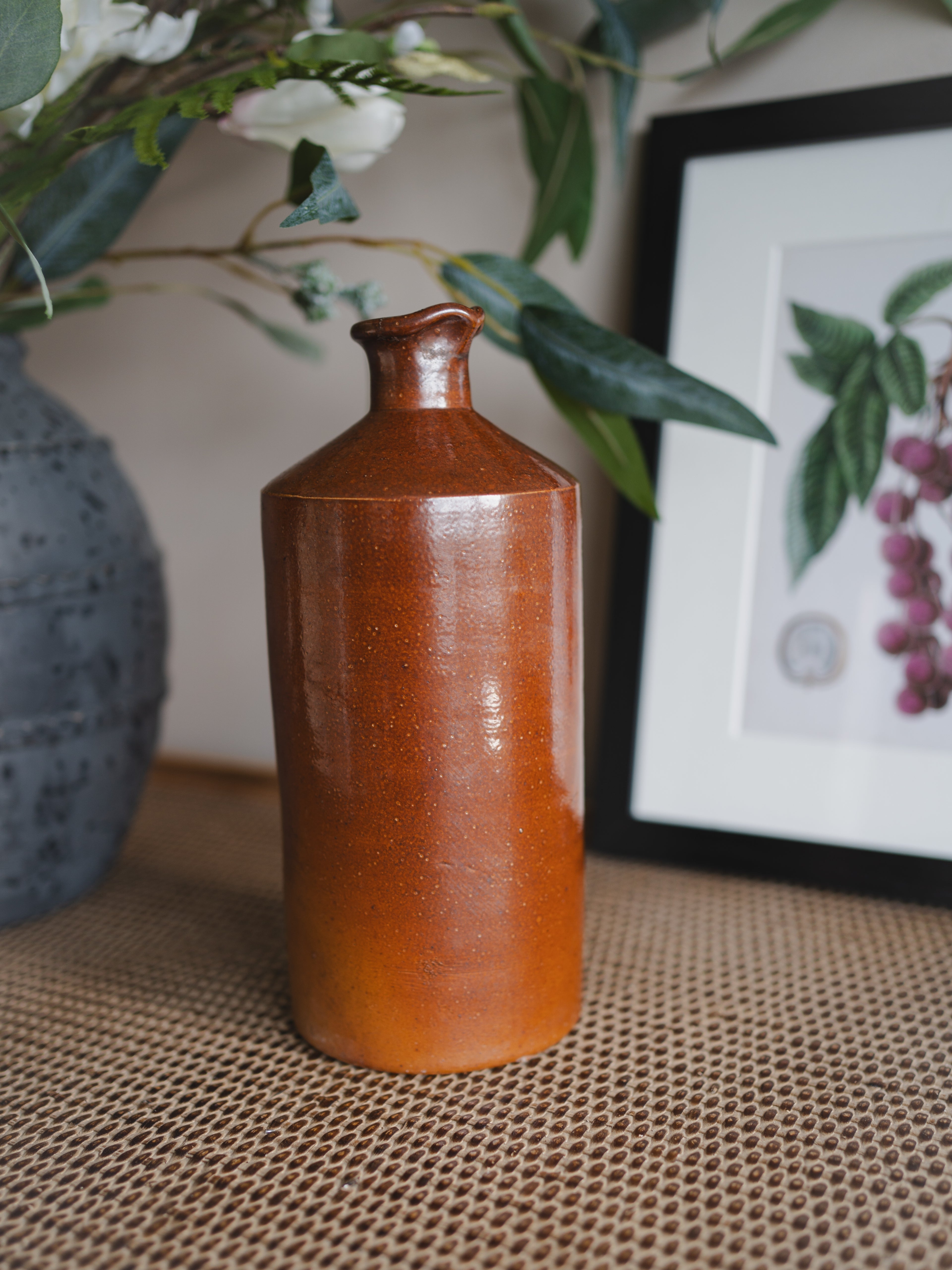 Tall Vintage Brown Ink Pourer - Style 4