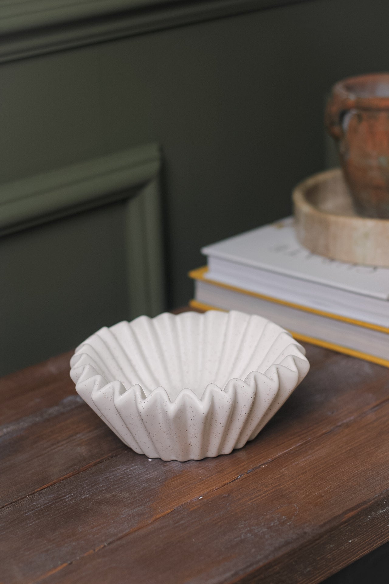 Speckled White Small Ruffle Bowl