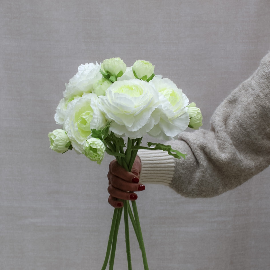 White Ranunculus Spray