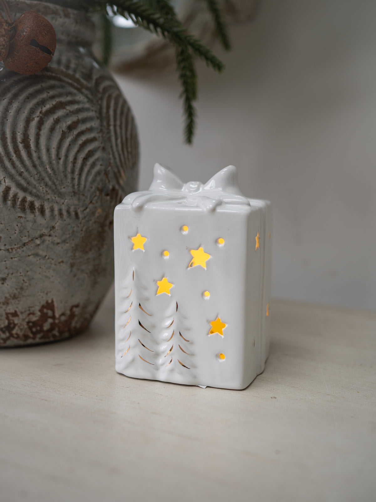 Ceramic LED Present with Bow and Trees