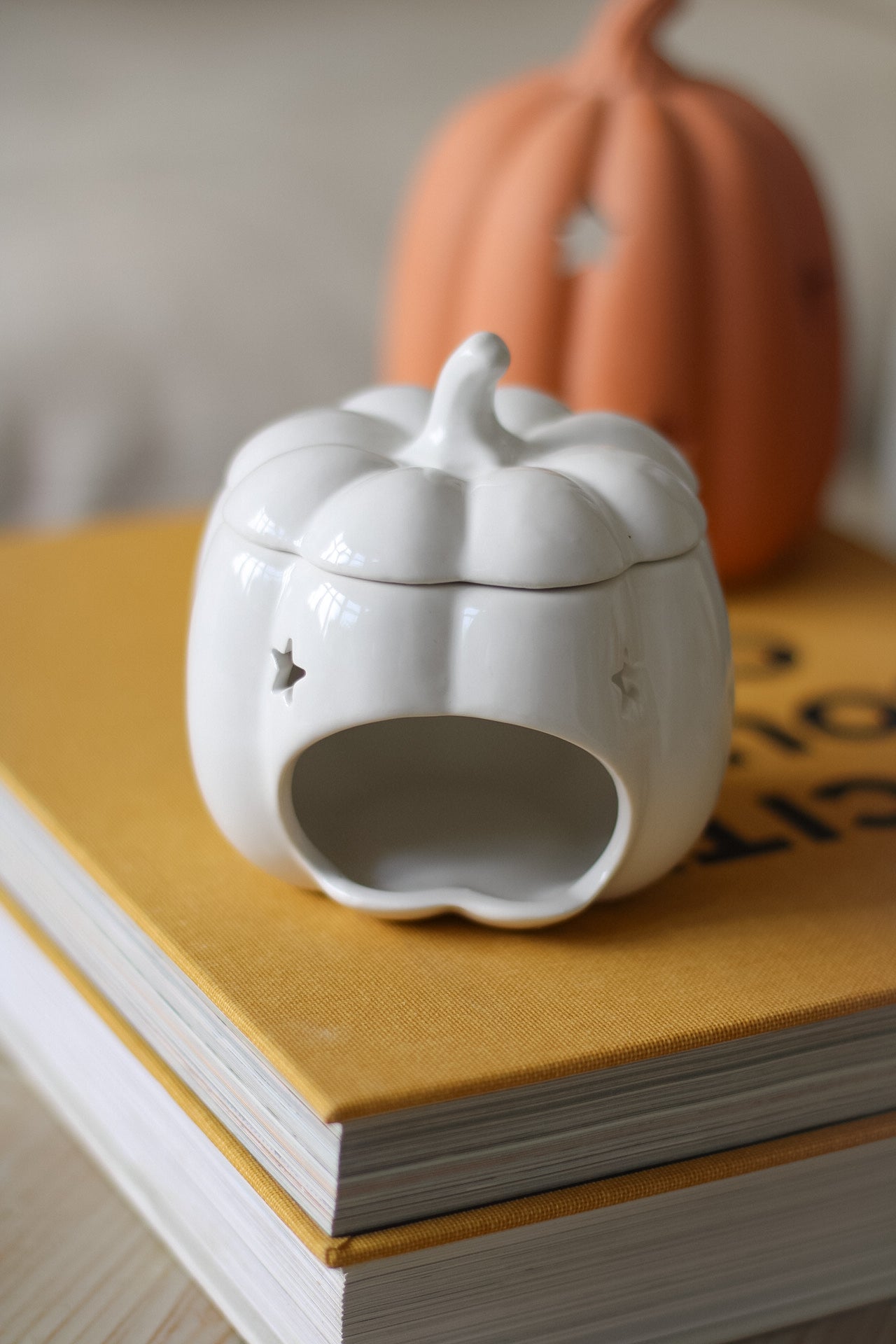 White Ceramic Autumn Star Pumpkin Wax Burner