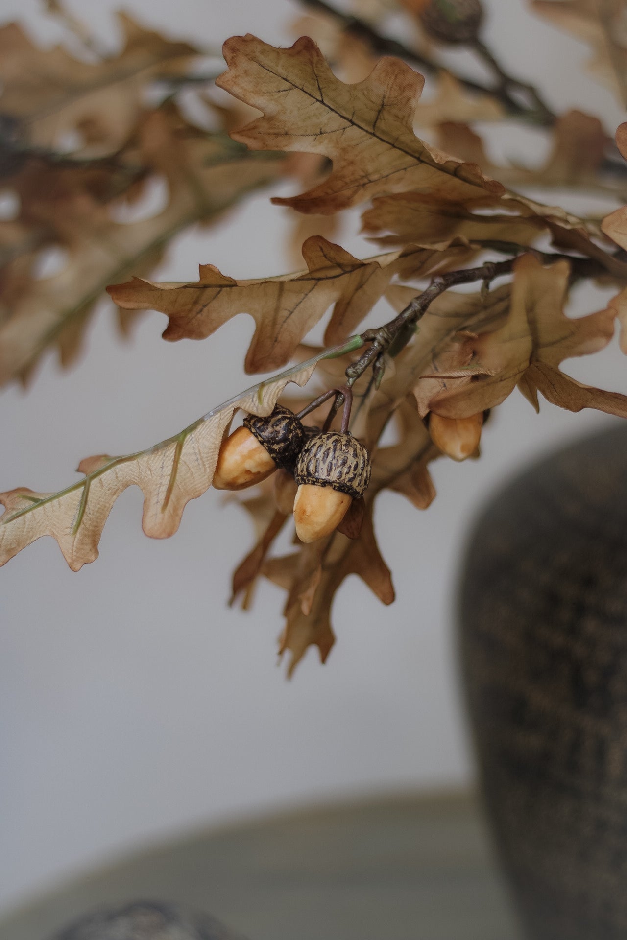 luxury faux oak leaves stem