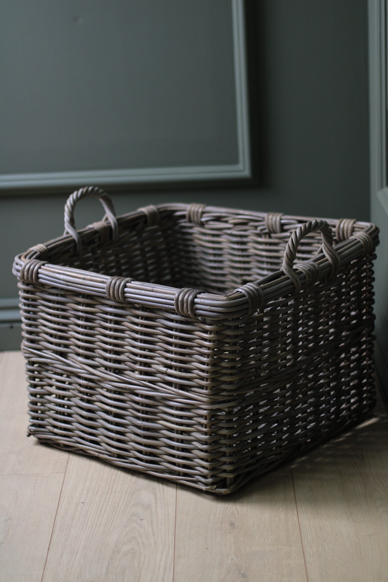 up close of rattan basket