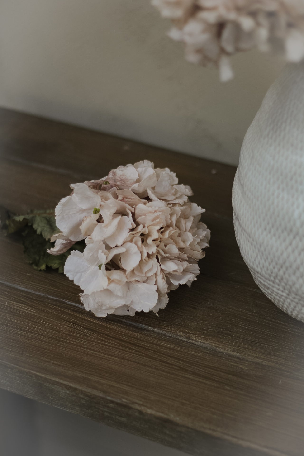 Faux Nude Dried Ruffle Hydrangea