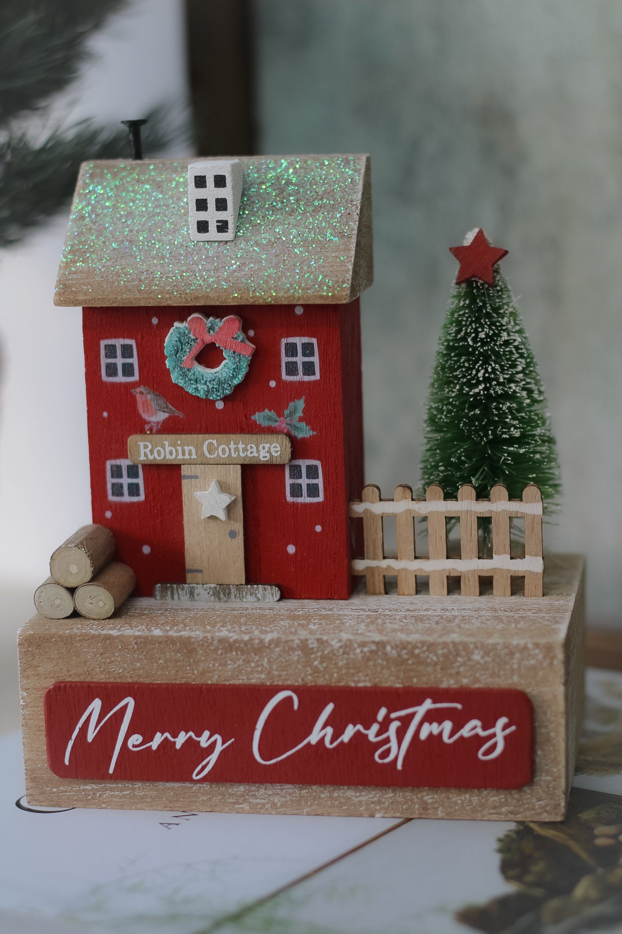 Robin Cottage Festive House Block