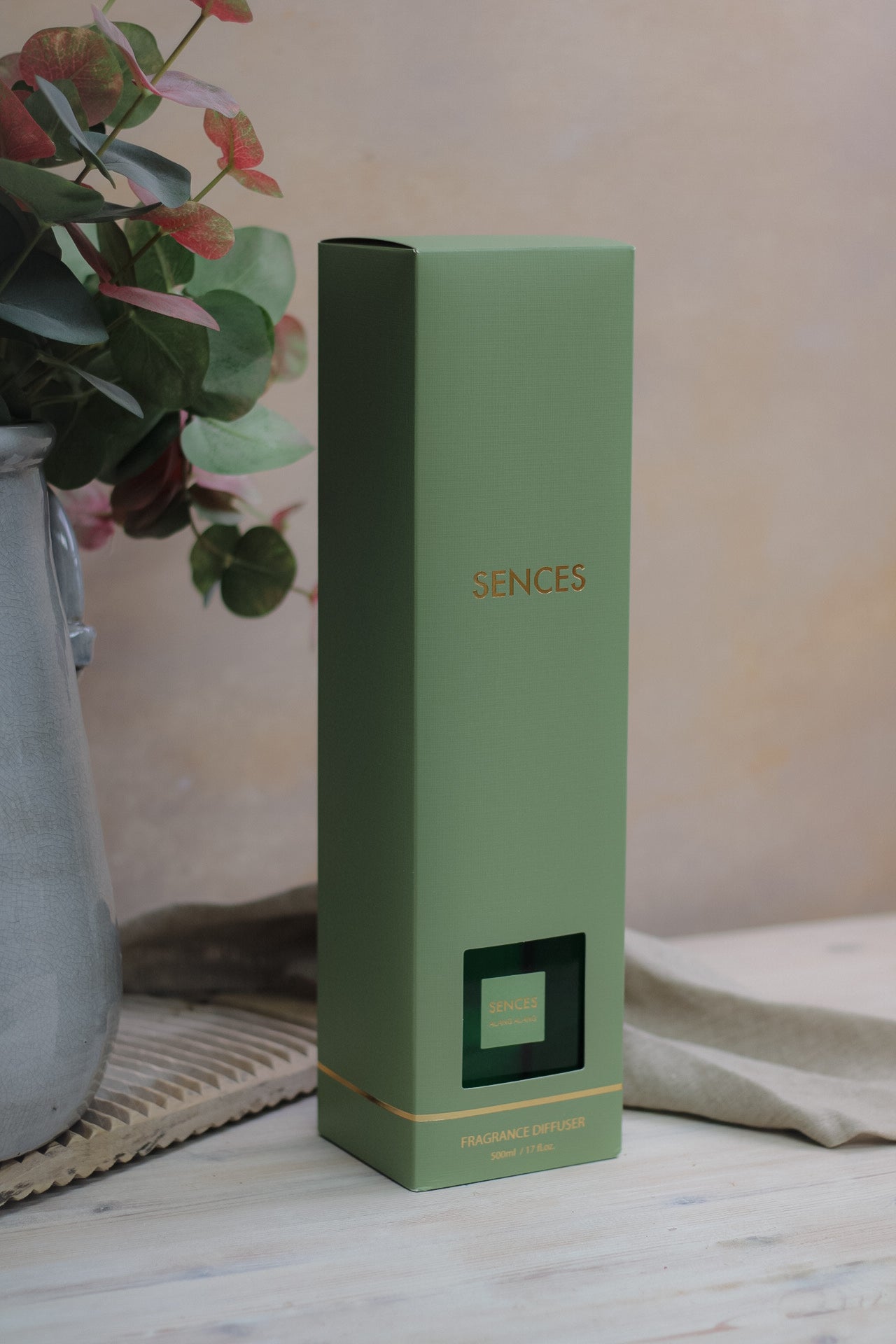 photo showing the stylish box that the citrus verbena sences diffuser comes in