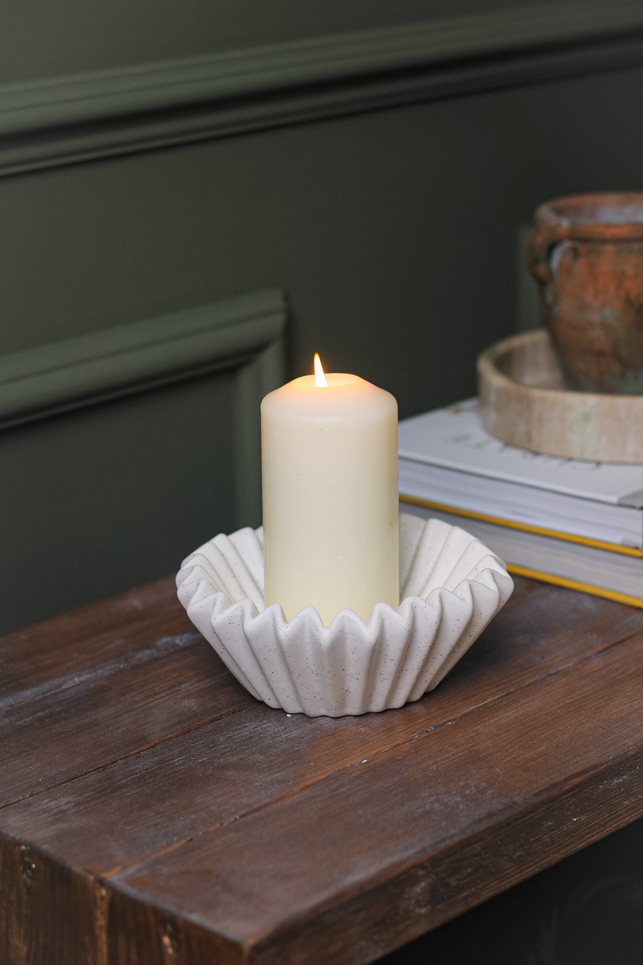 Speckled White Small Ruffle Bowl