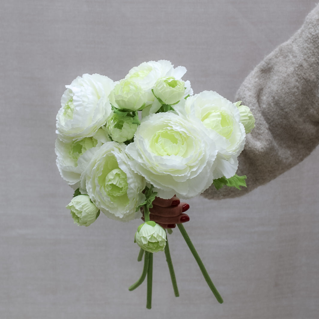 White Ranunculus Spray
