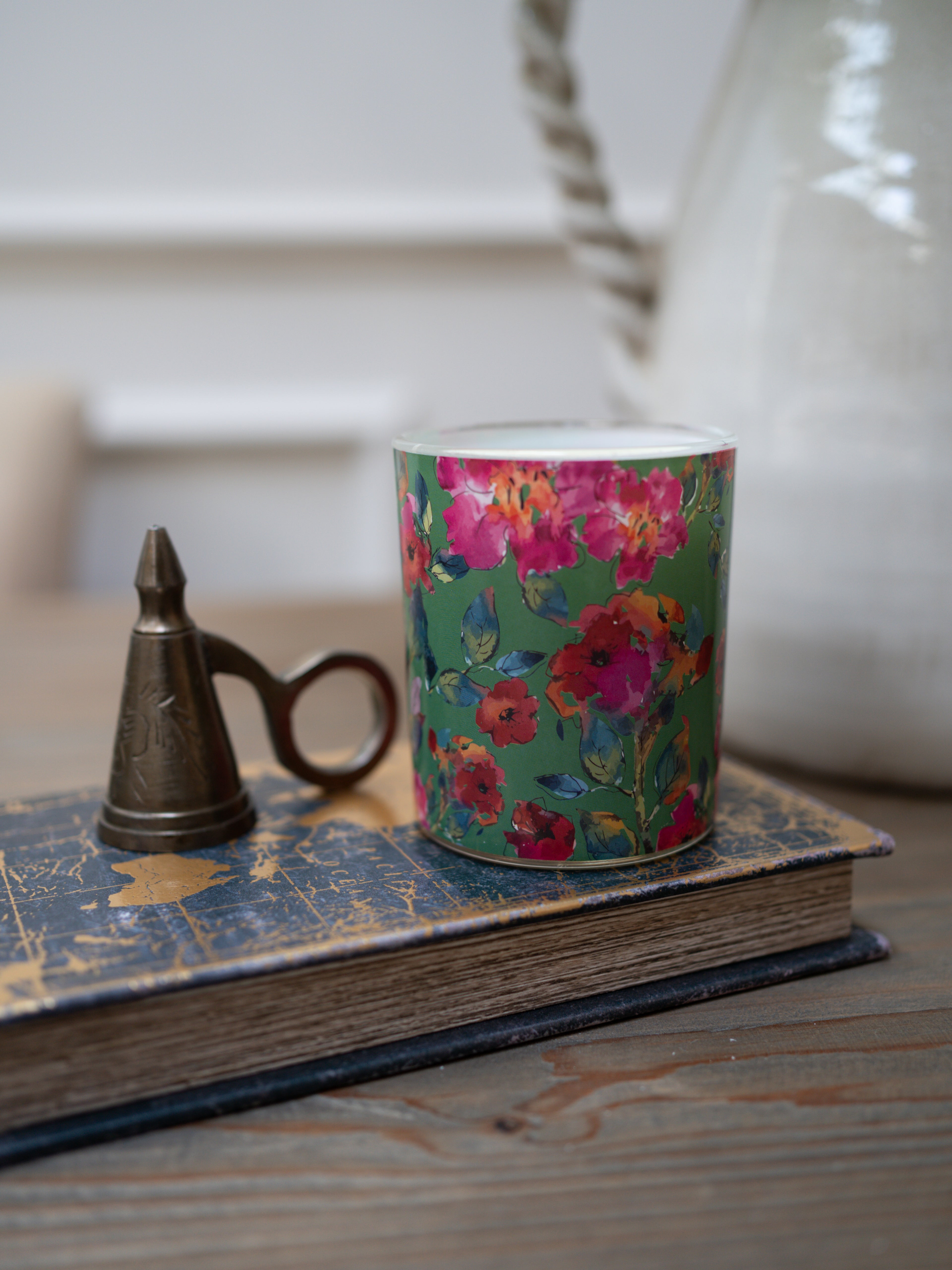 Bergamot and Green Pear Scented Candle