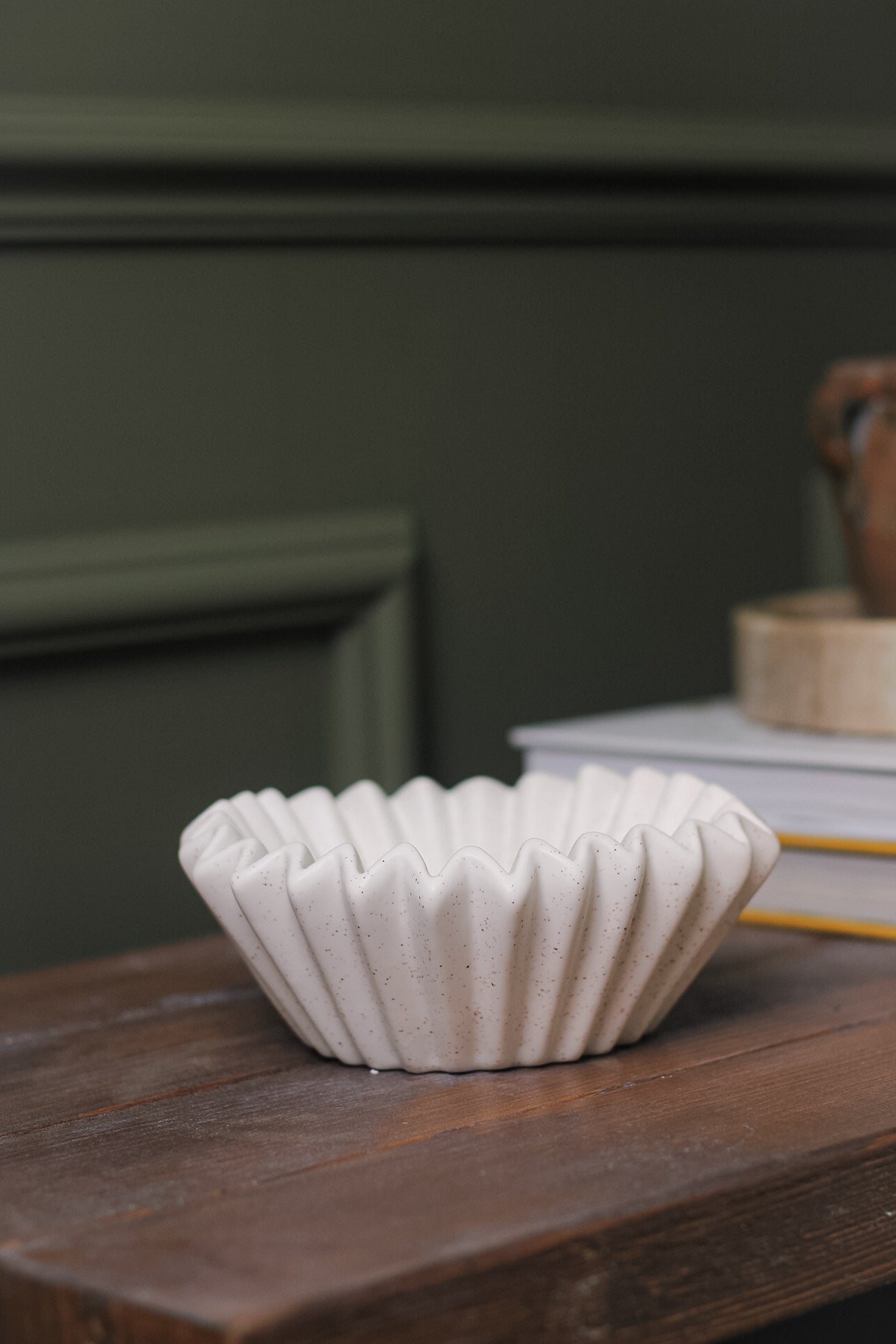 Speckled White Small Ruffle Bowl