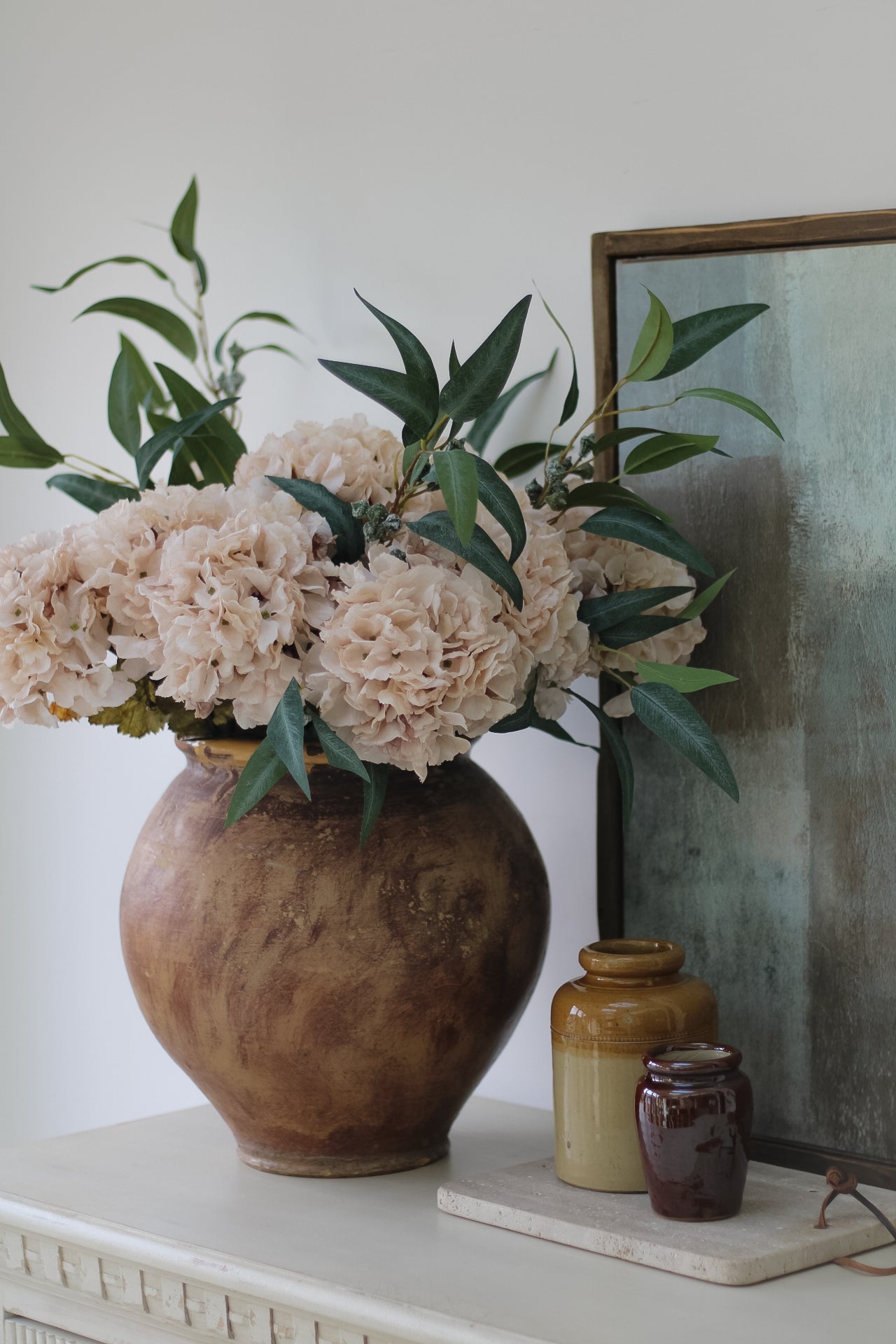 Faux Nude Dried Ruffle Hydrangea