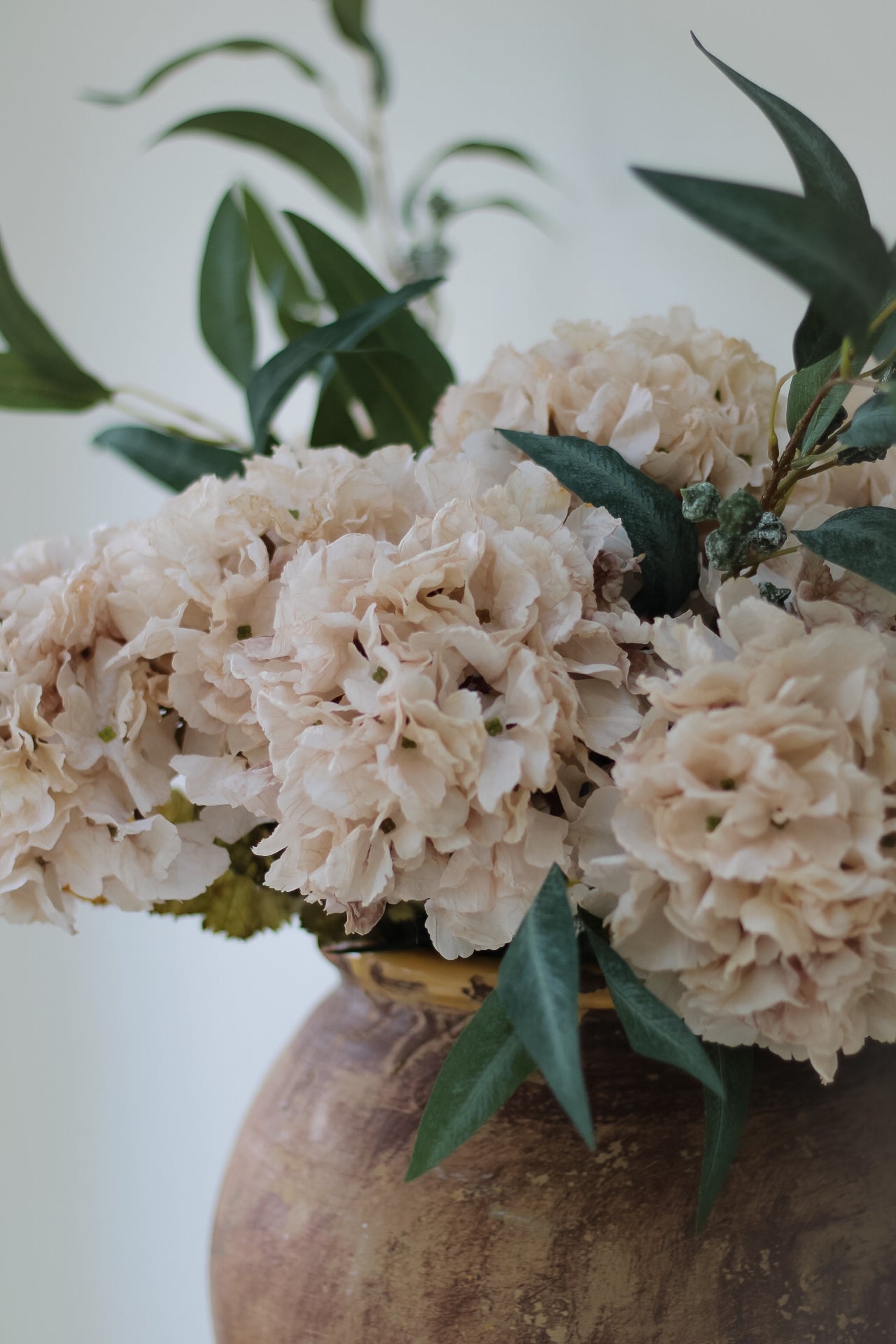Faux Nude Dried Ruffle Hydrangea