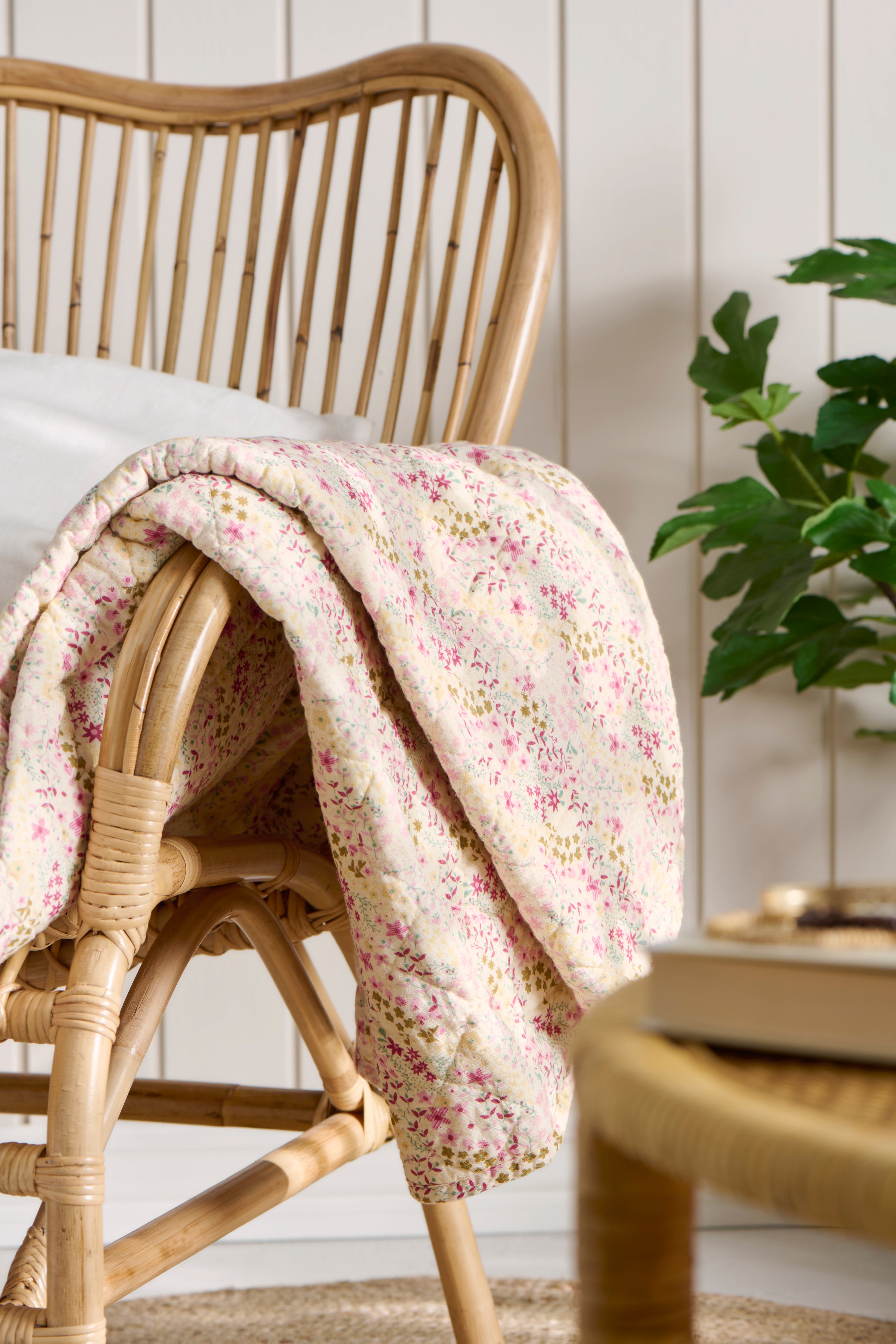 Light Pink Ditsy Floral Quilted Blanket