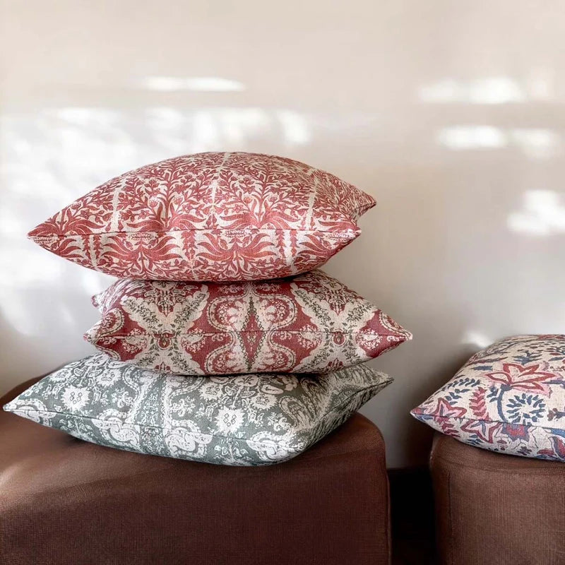 Martigues Rouge Linen Cushion