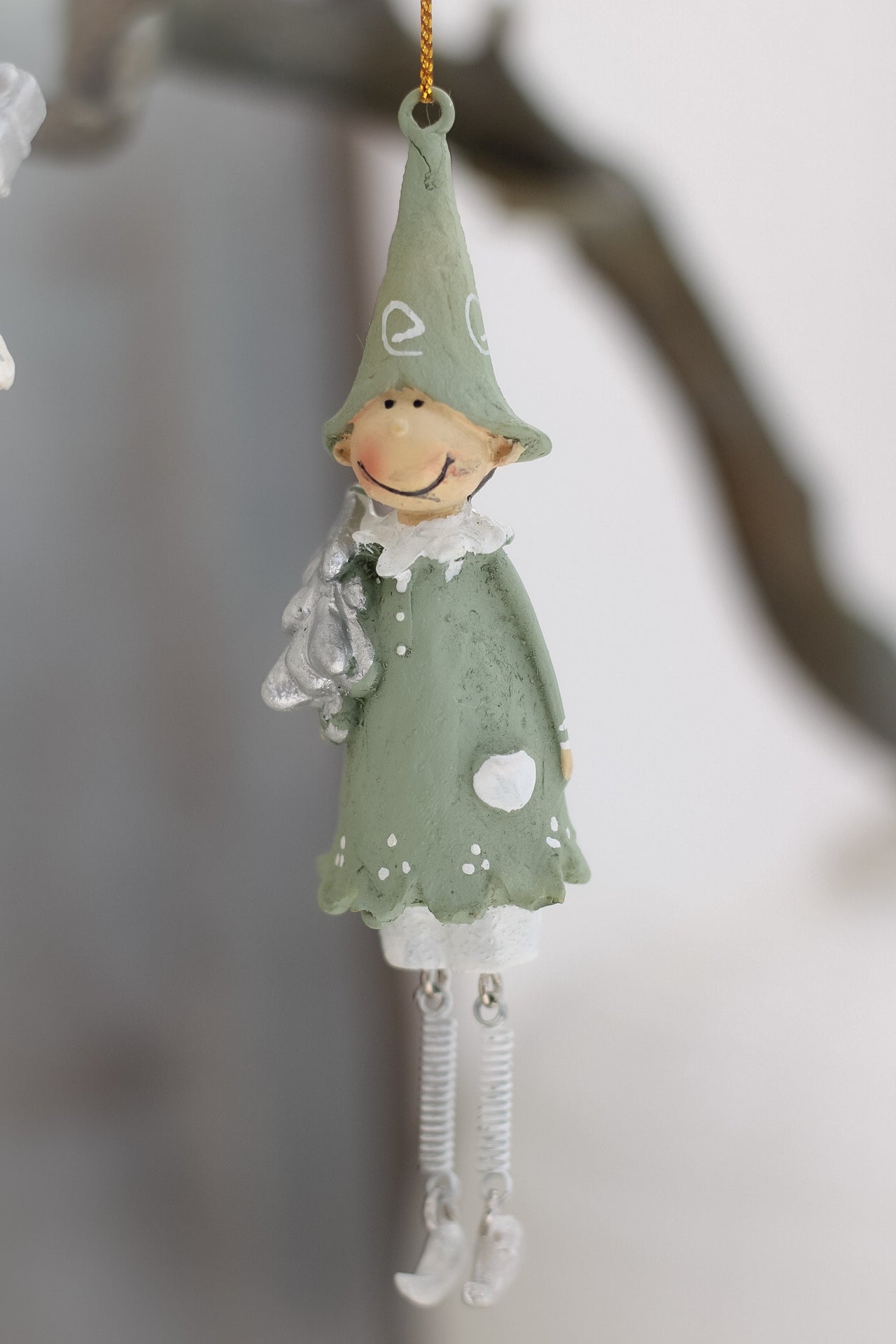 Naughty Elf Festive Tree Hanger 004