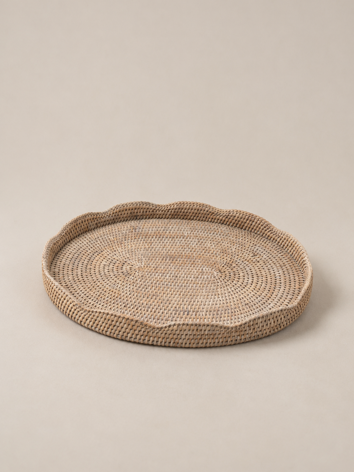 Oval Scalloped Rattan Tray