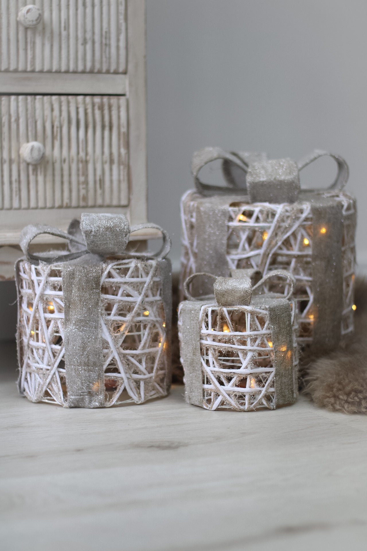 Round Gift LED Decorations 003