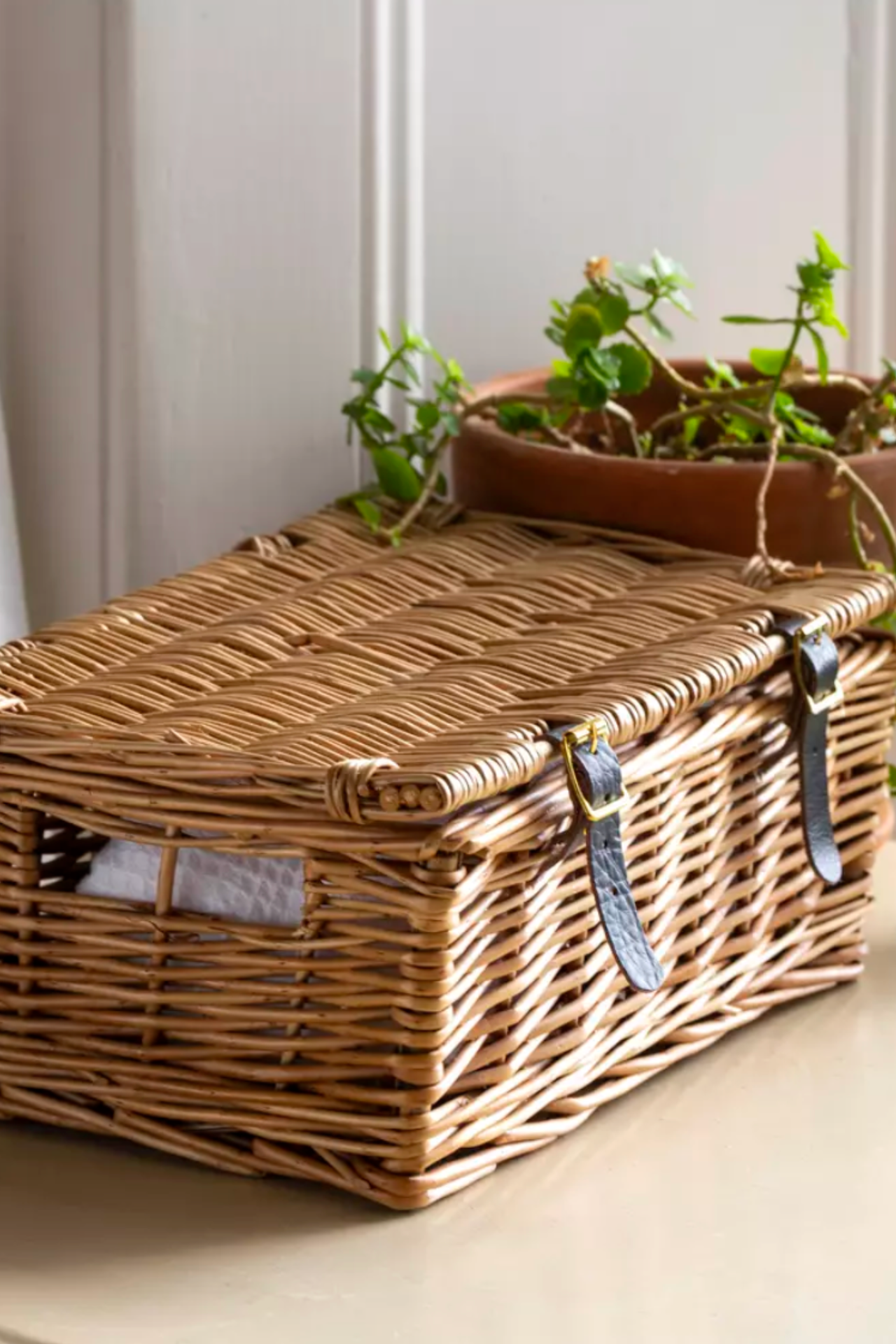 Small Lidded Wicker Hamper Basket