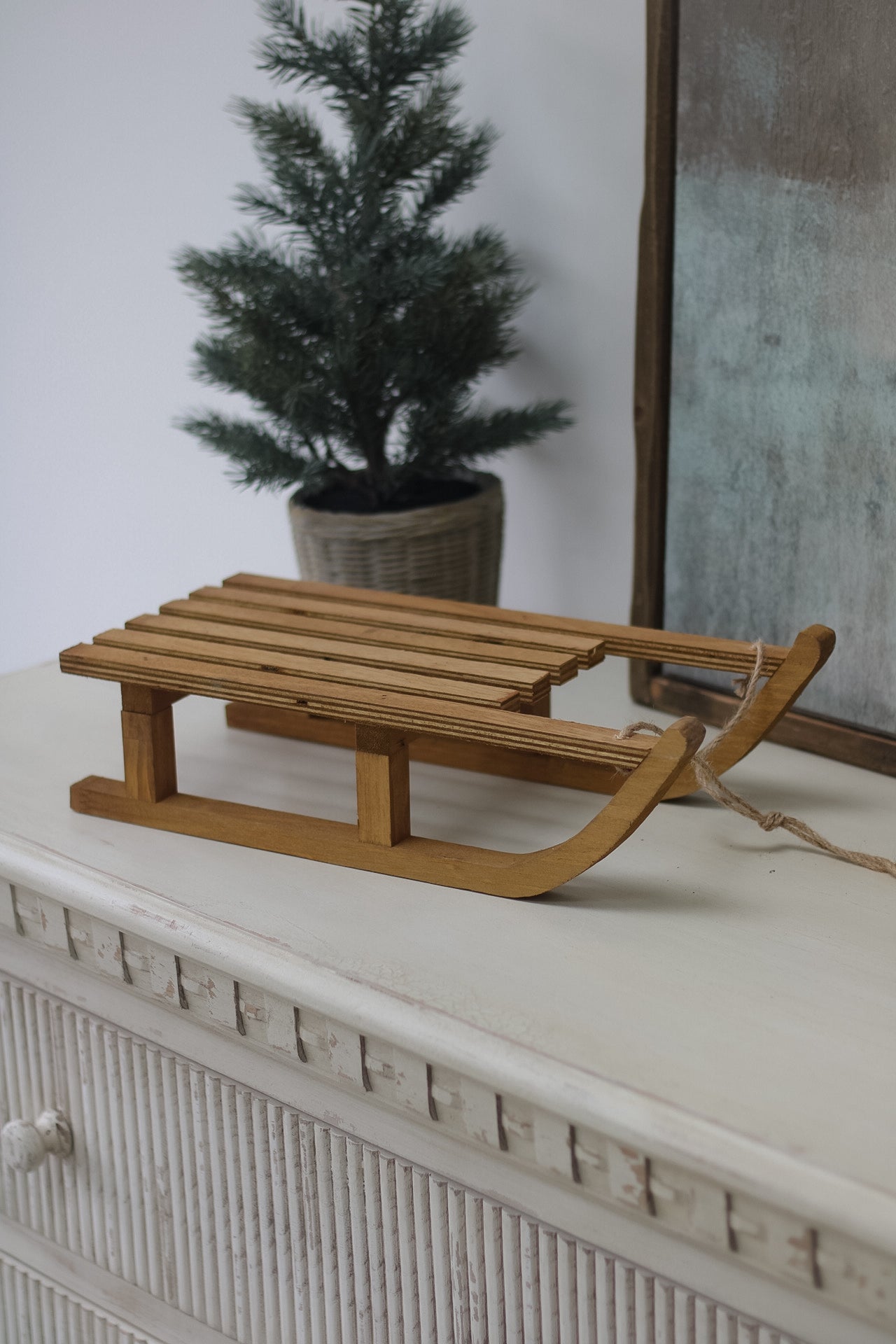 Small Vintage Wooden Sleigh 002