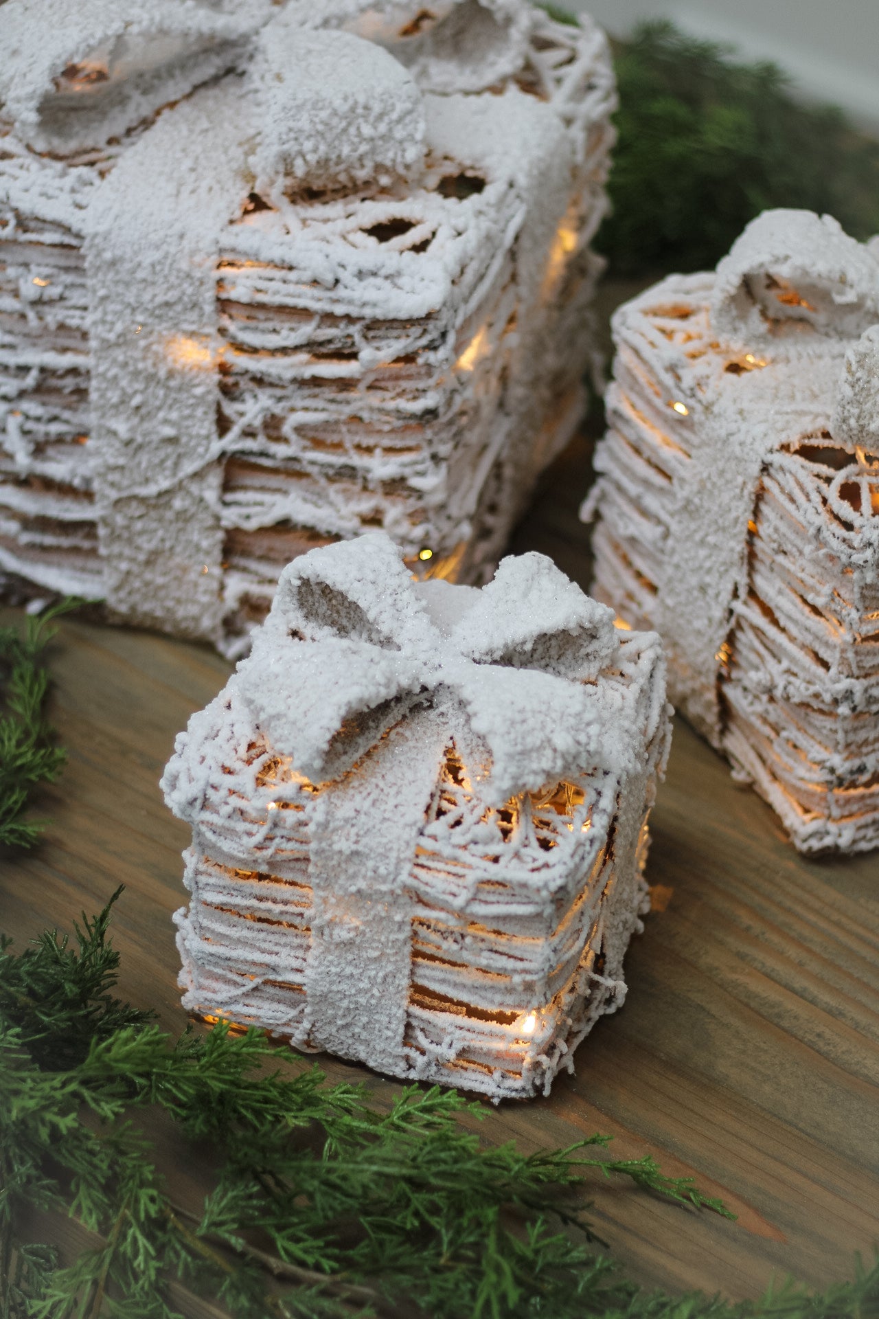 Snowy Rattan LED Gifts | Set of 3