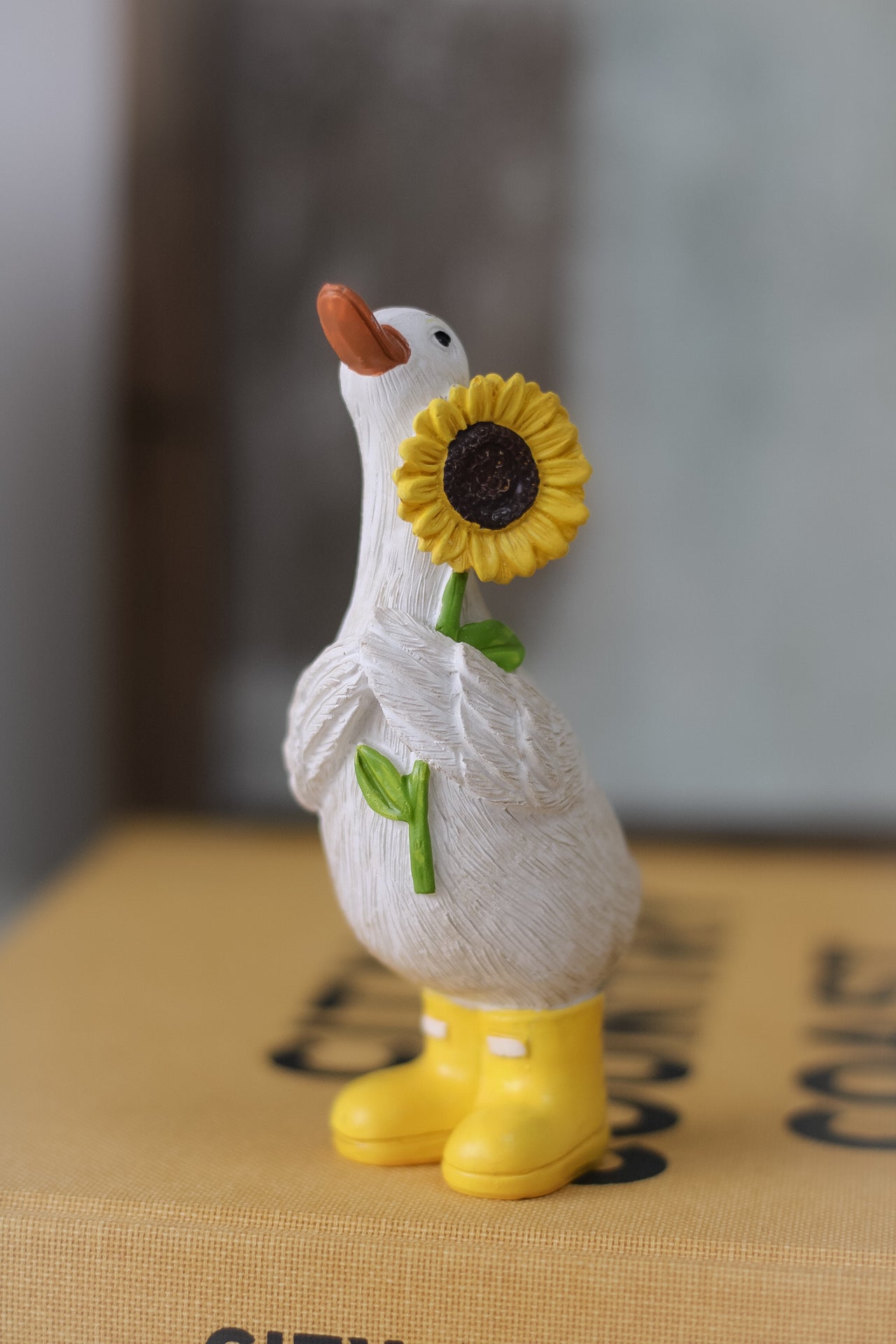 spring duck with sunflower