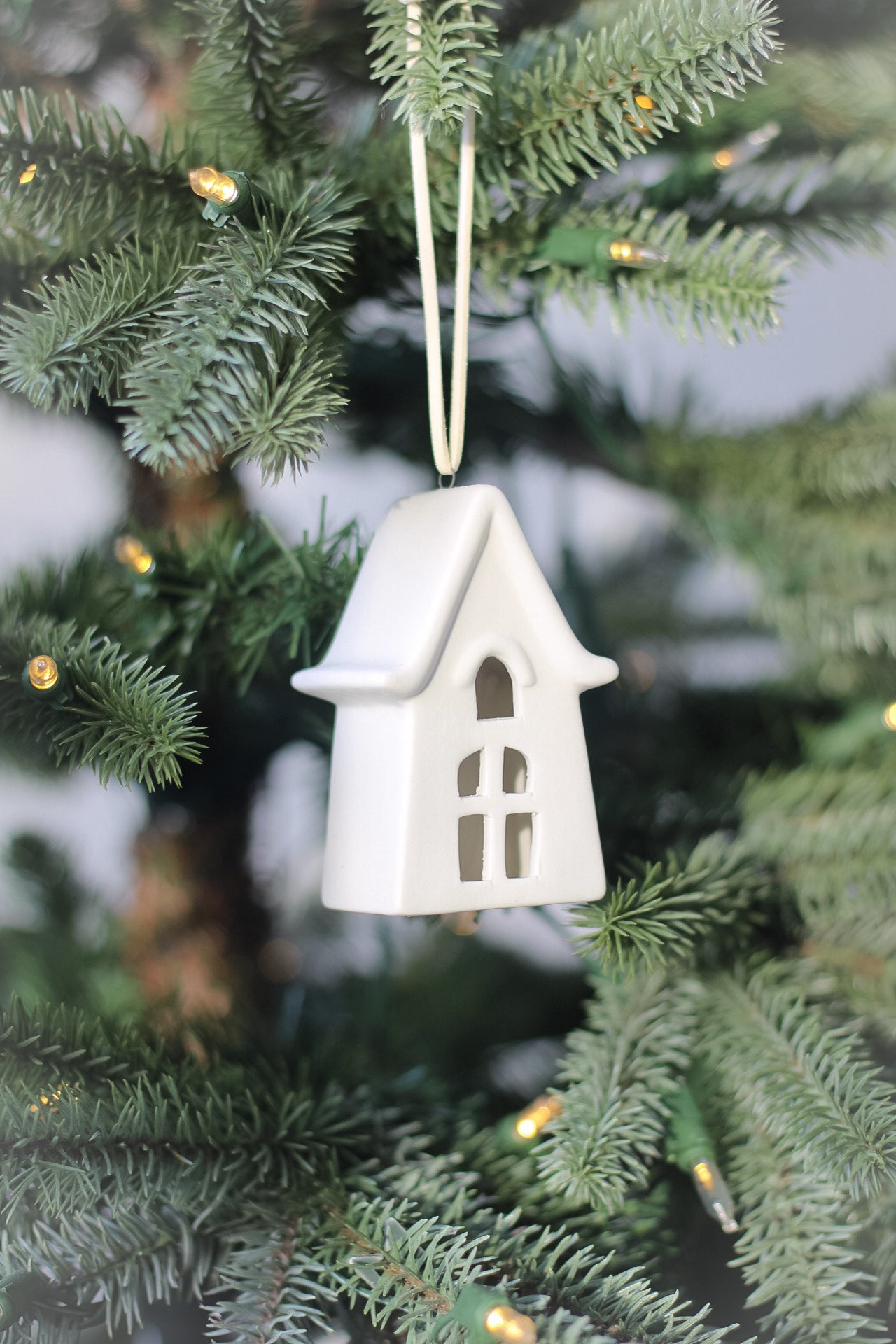 White Porcelain Cottage Tree Hanger Bauble