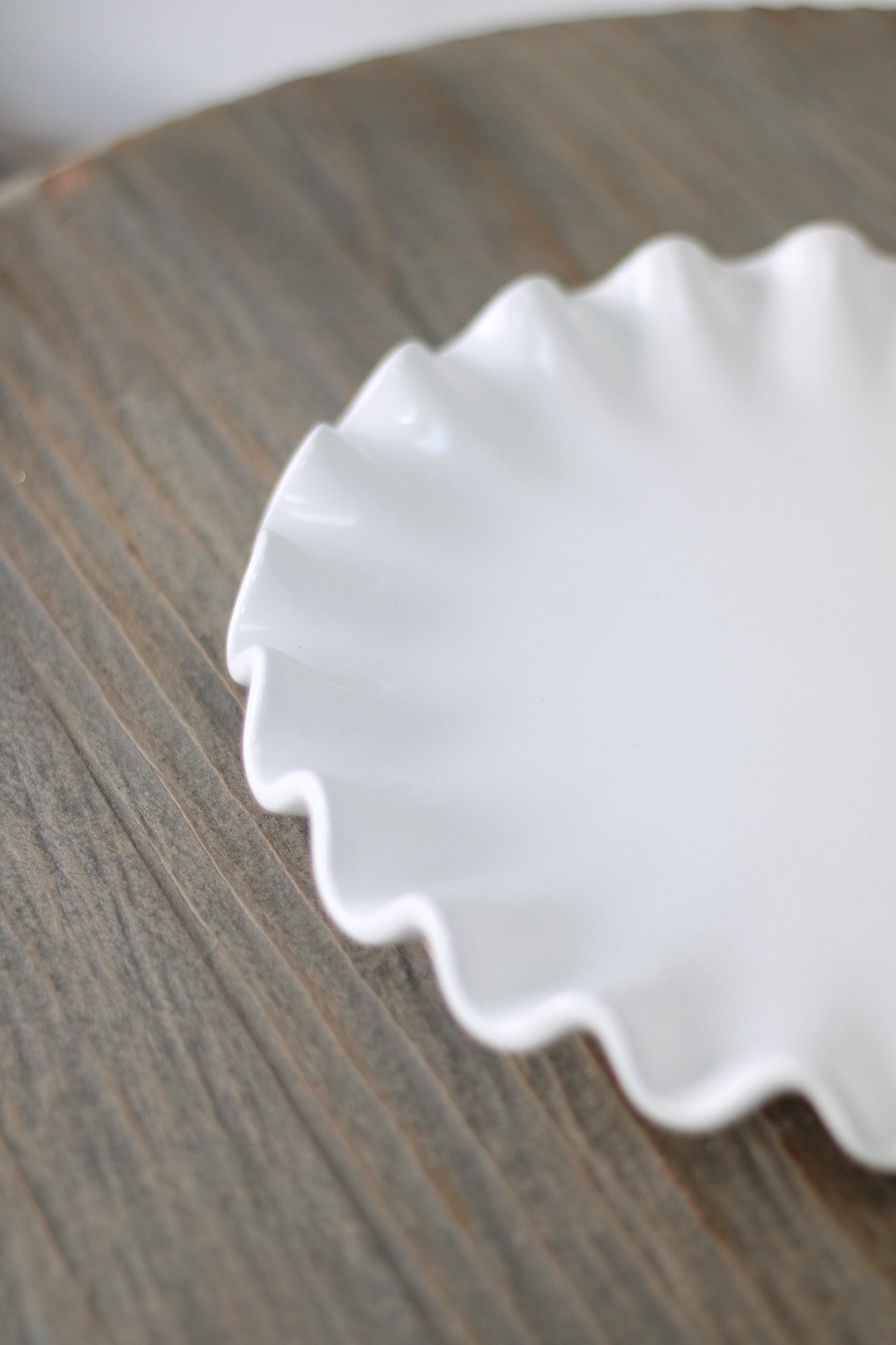 White Ruffled Ceramic Plate