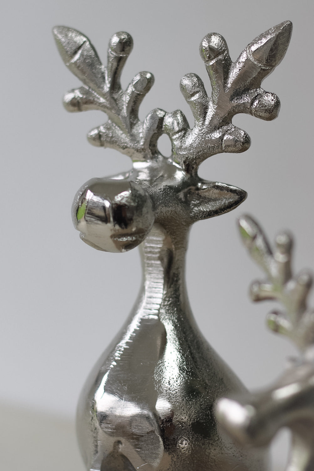 silver metal reindeers