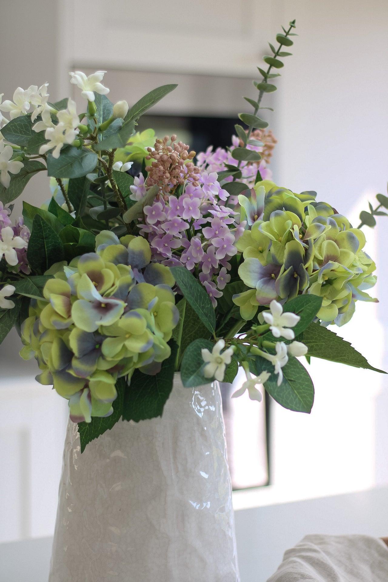 DIY Faux Flower Arrangements: Create Stunning Seasonal Decor