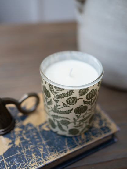 Bergamot &amp; White Lily Scented Candle