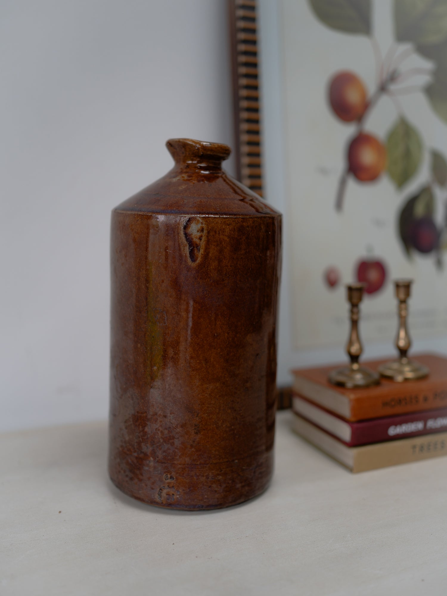Tall Vintage Brown Ink Pourer - Style 1