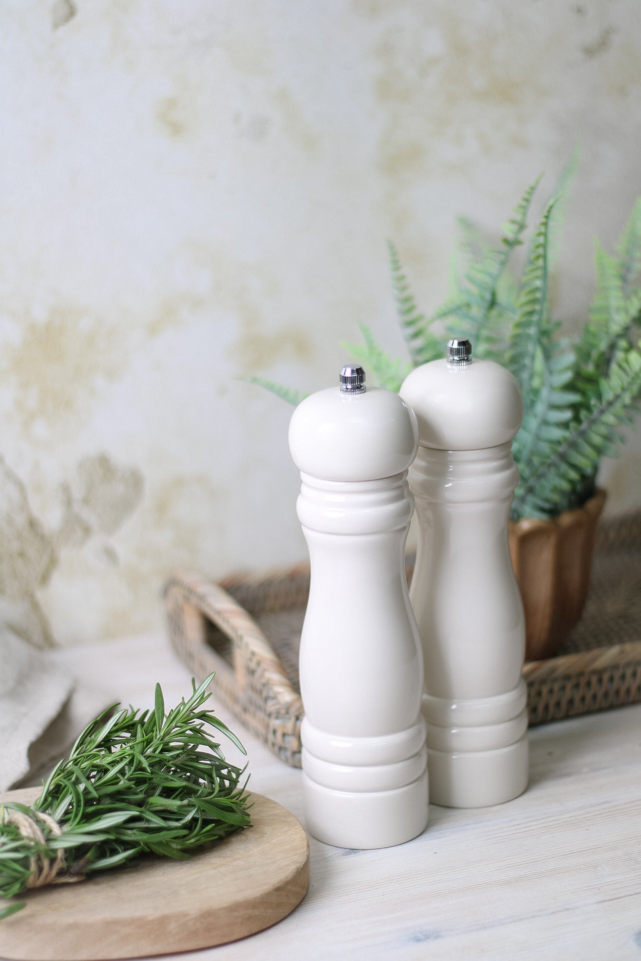 Macinapepe Rosendahl Grand Cru In Porcellana Bianca Con Coperchio In Rovere - Altezza 19 Cm, Design Nordico, 25 Anni Di Garanzia