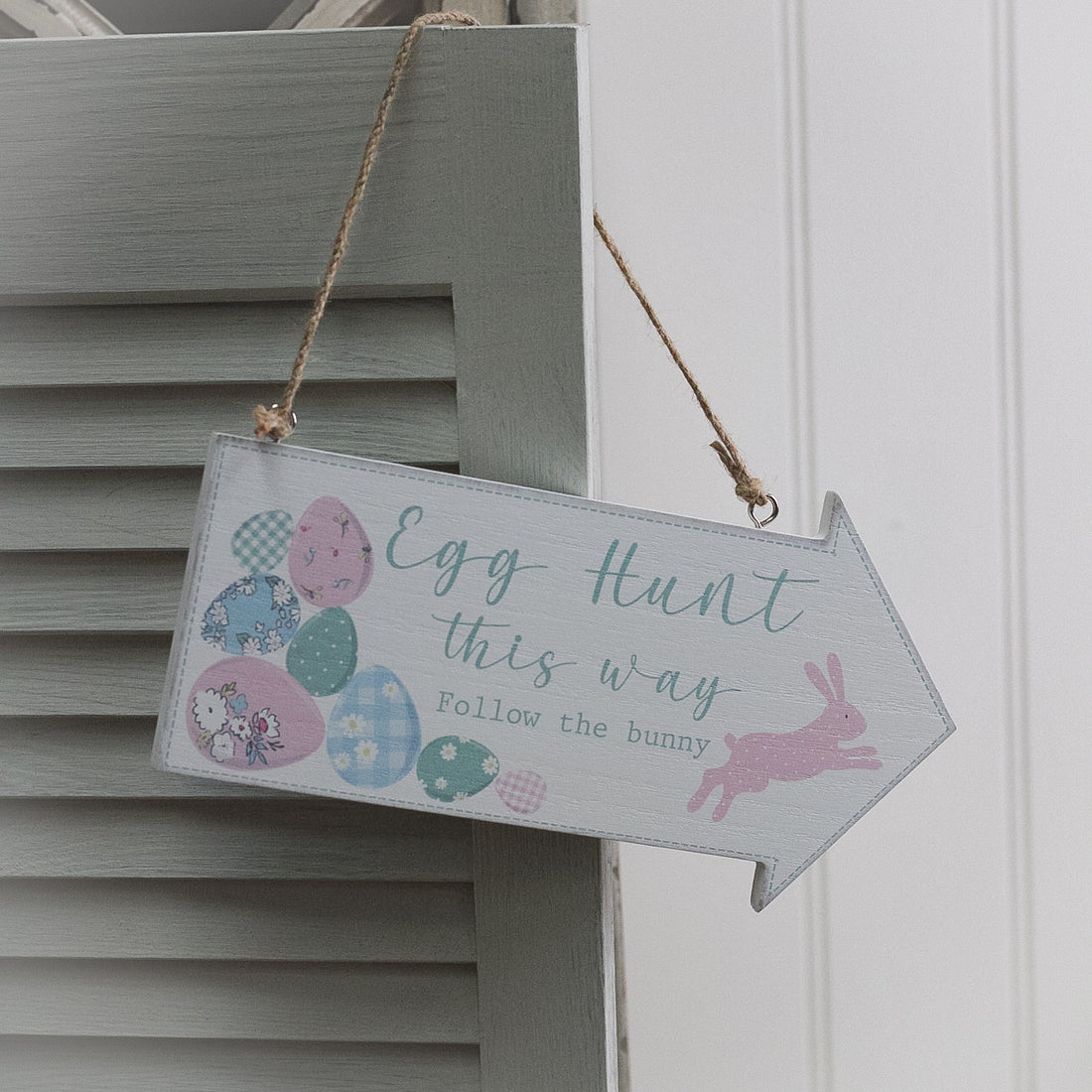 Pastel Egg Hunt This Way Arrow Hanger