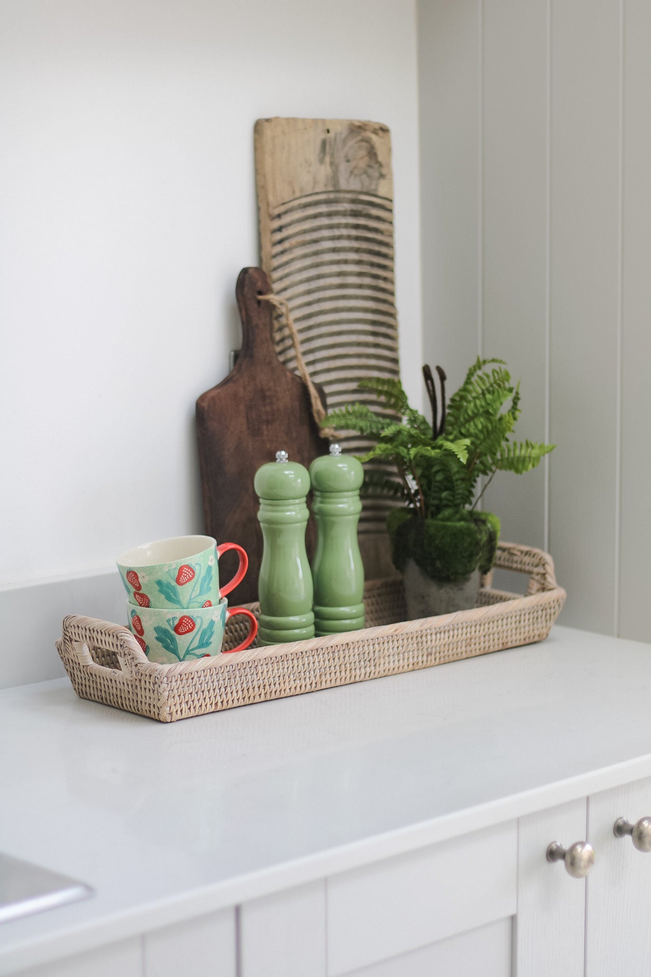 Earth green salt and pepper mills