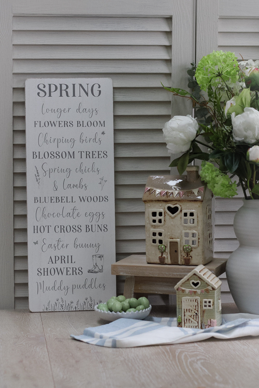Spring Daydreaming Long Plaque