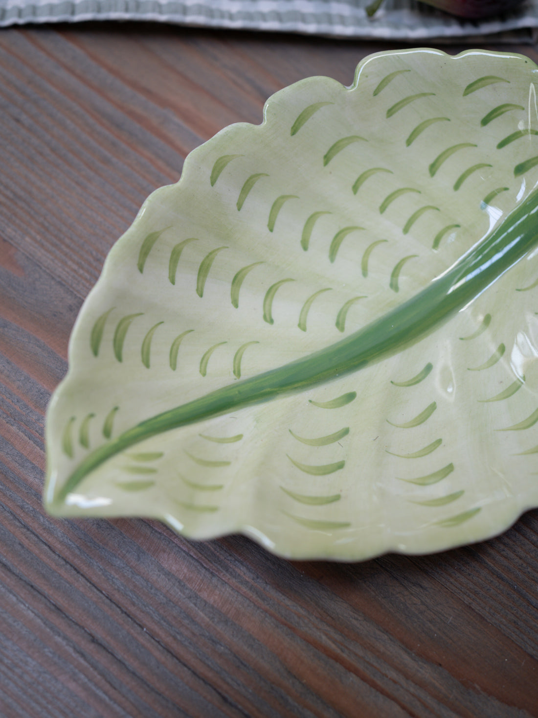 Stoneware Elm Leaf Plate