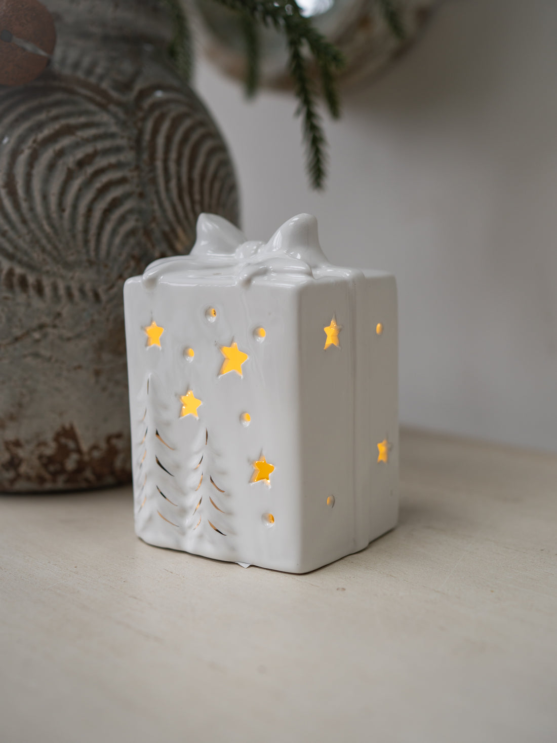 Ceramic LED Present with Bow and Trees