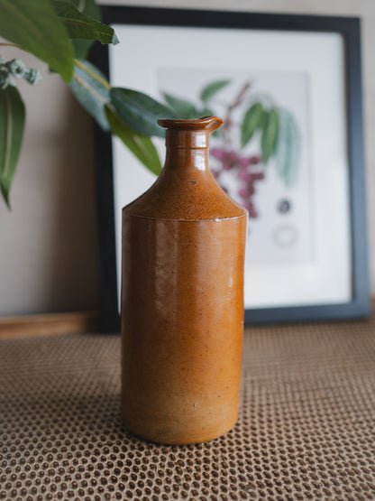 Tall Vintage Brown Ink Pourer - Style 3