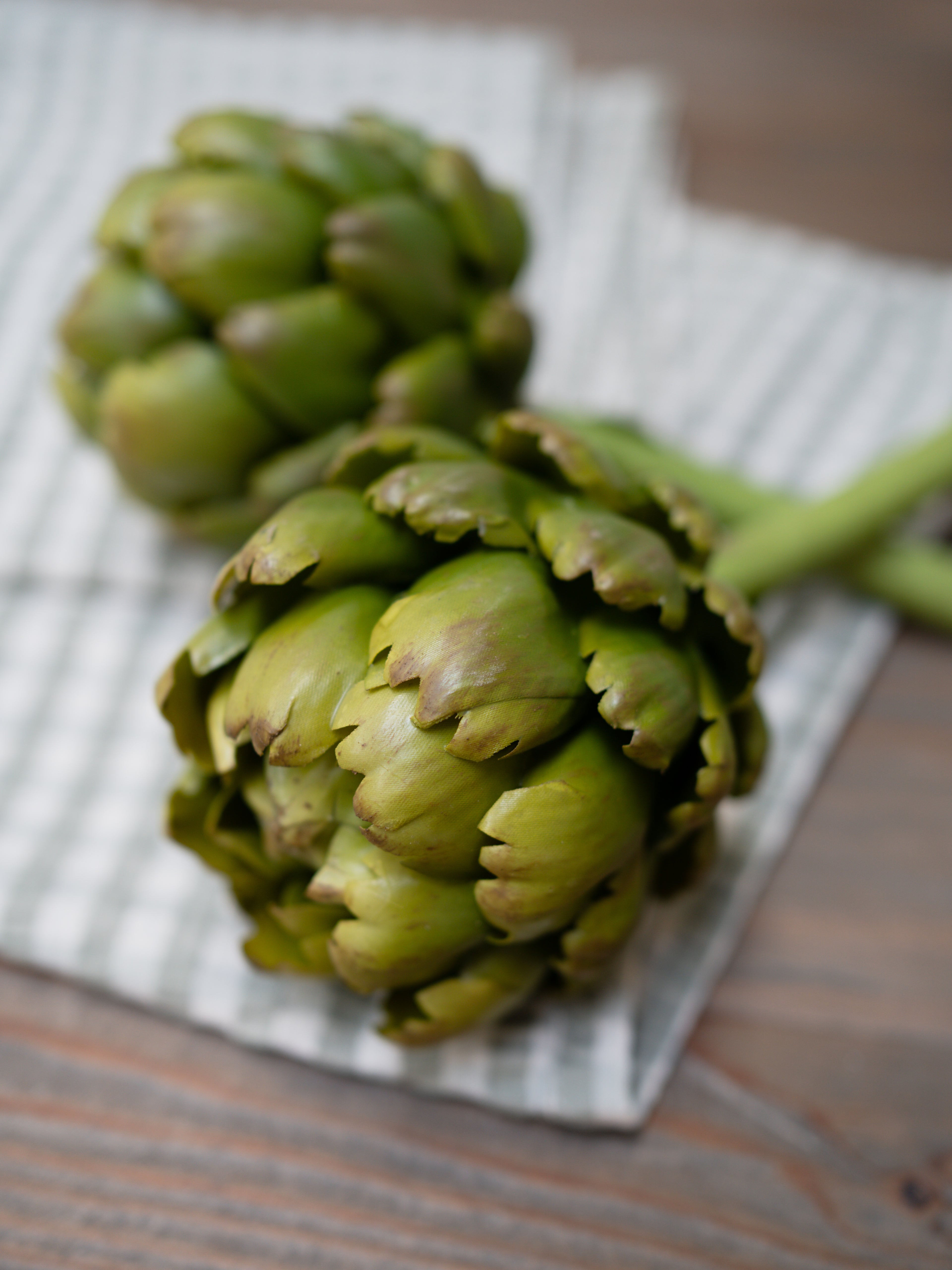 Faux Globe Artichoke with Stem