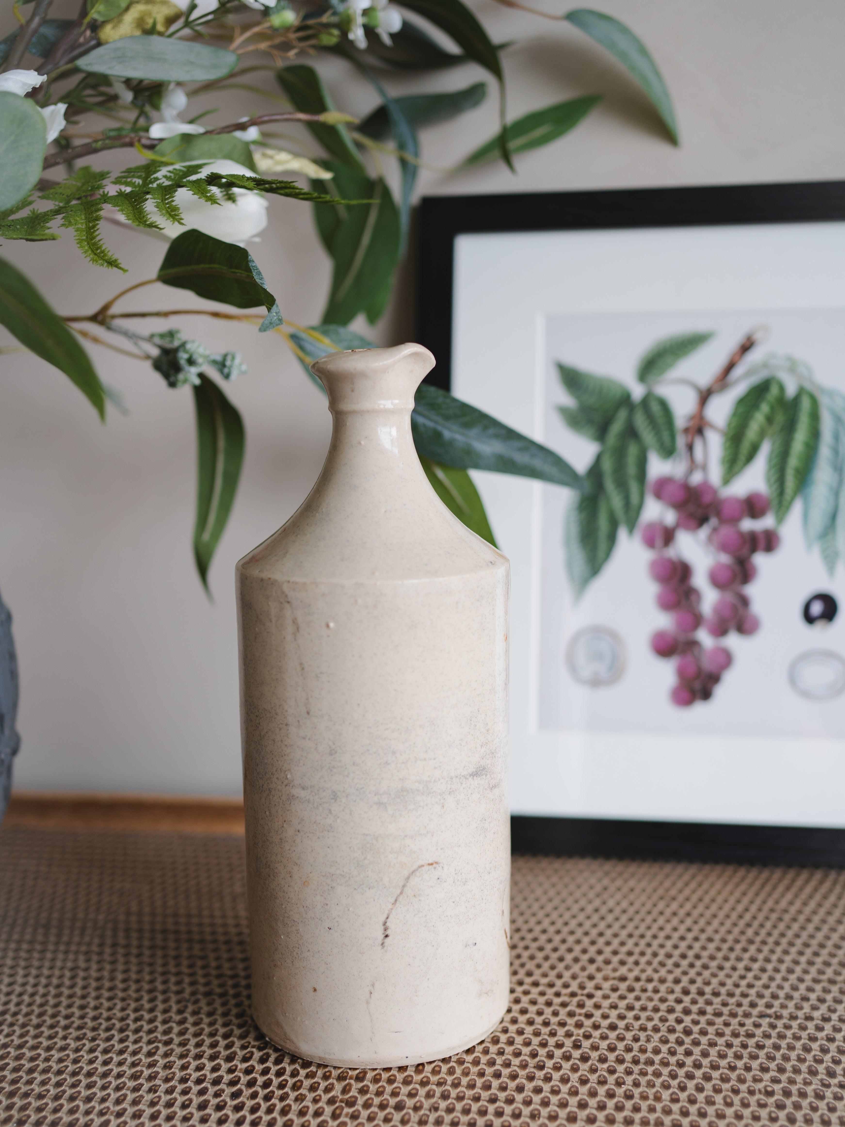 Vintage Tall Cream Ink Pourer Bottle - Style 1