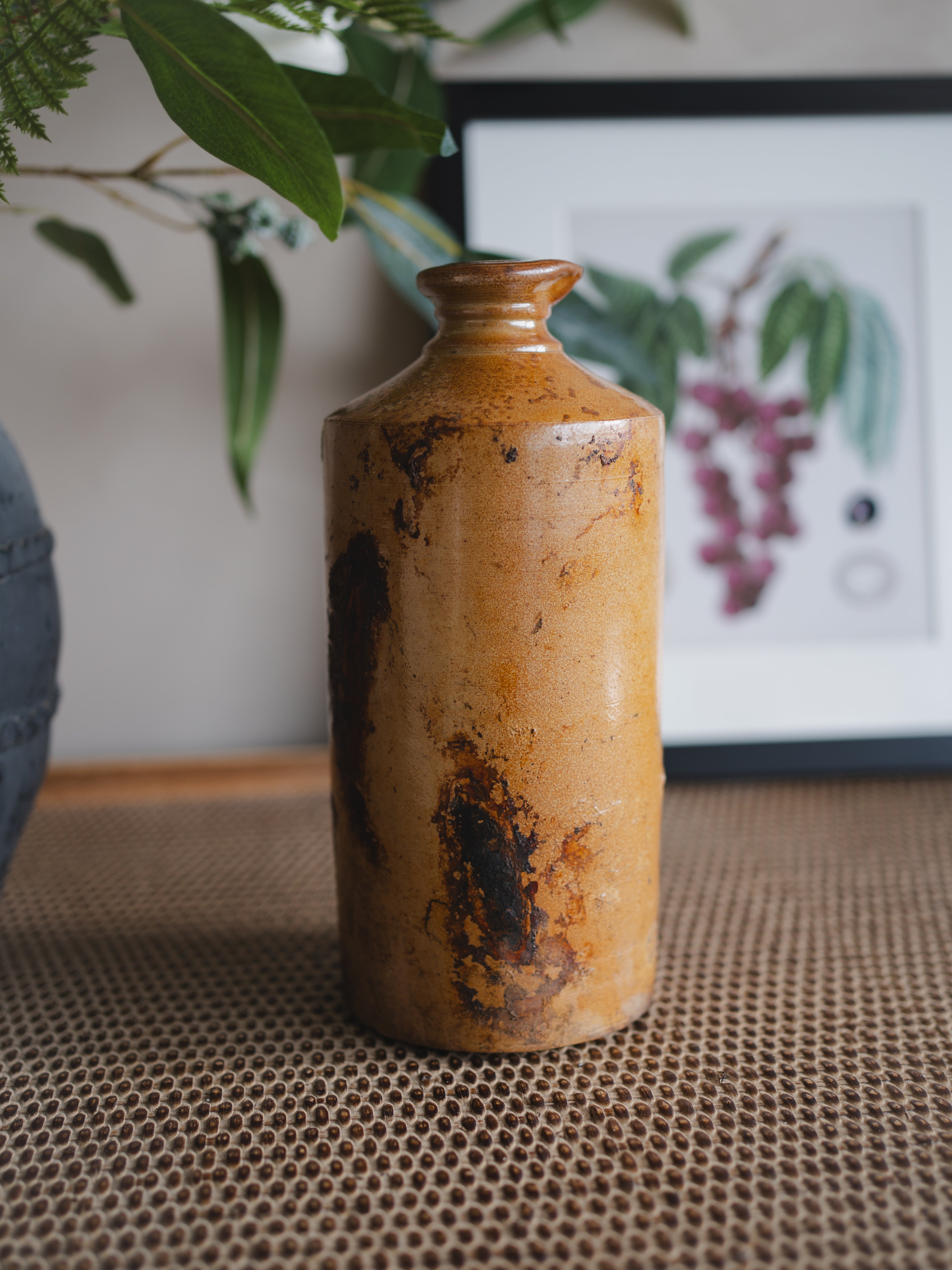 Tall Vintage Brown Ink Pourer - Style 2