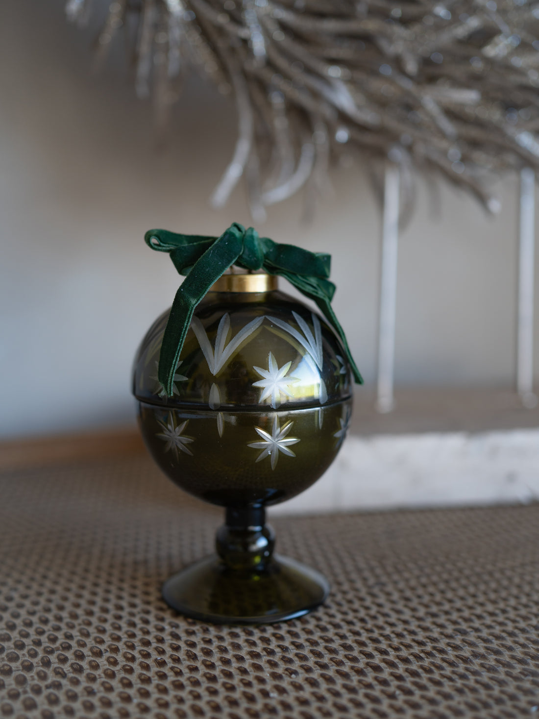 Cedar Balsam Bauble Candle
