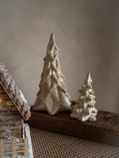 Cosy Snug Wooden Lodge &amp; Stoneware Christmas Trees Styling Bundle