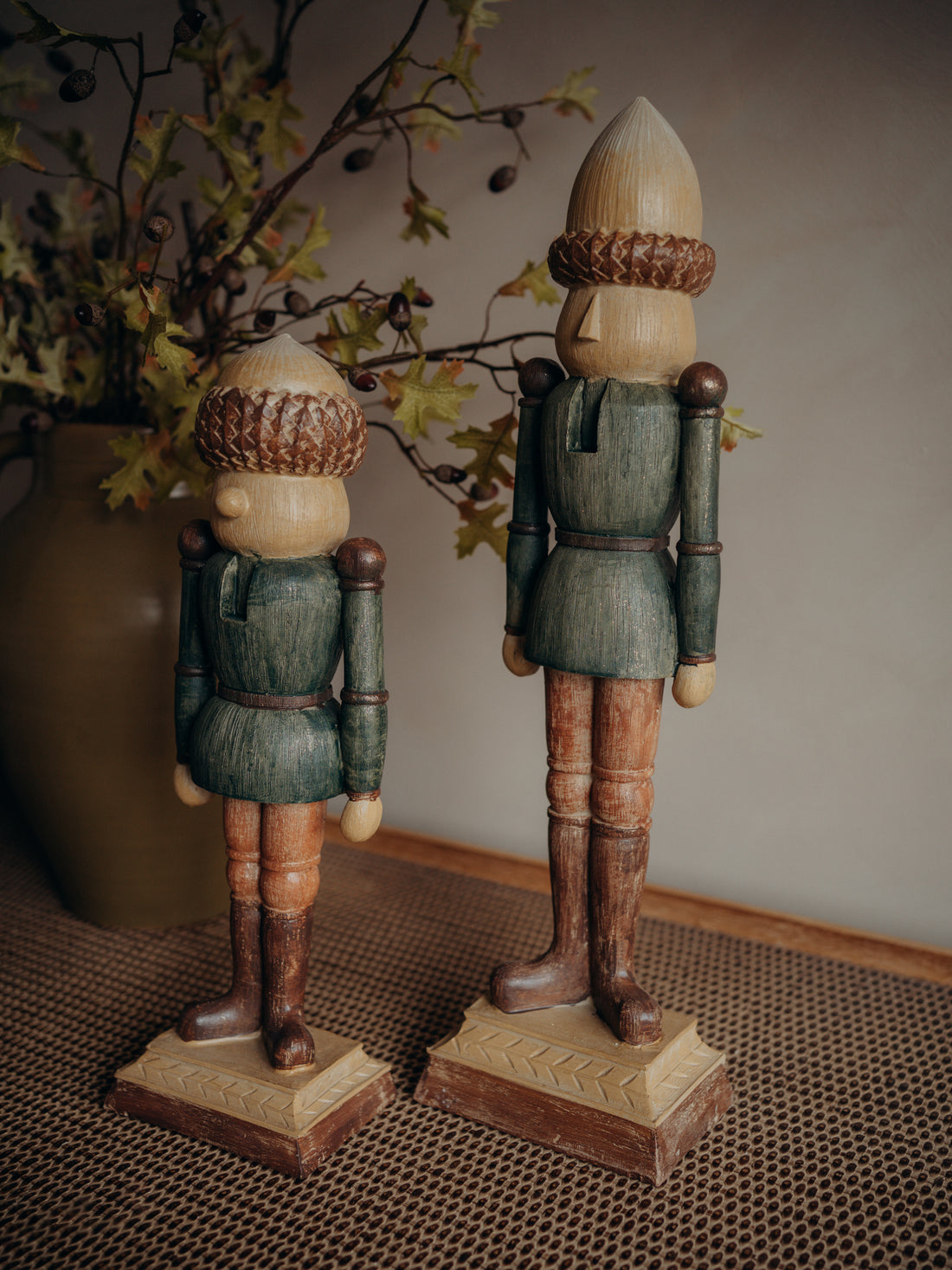Acorn Festive Nutcracker