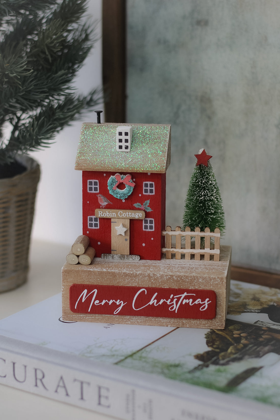 Robin Cottage Festive House Block