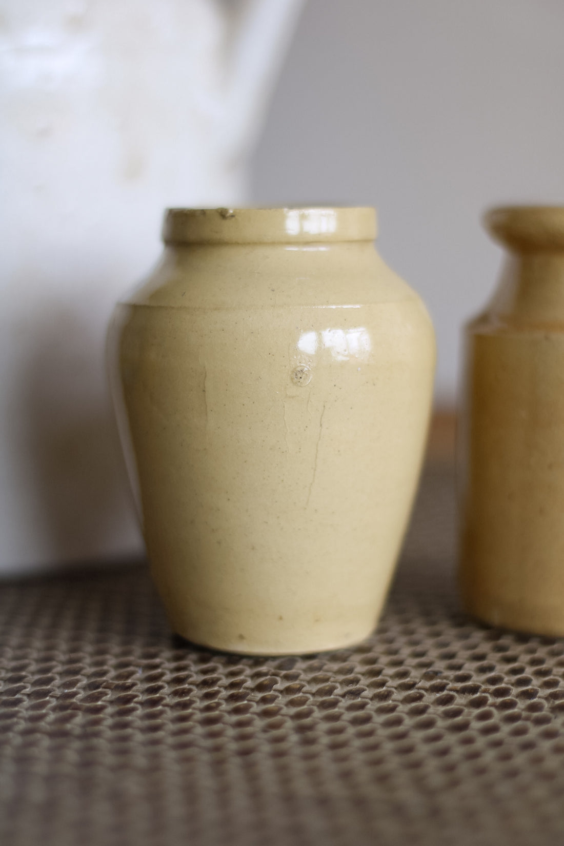 Set of 2 Cream Vintage Decorative Pots