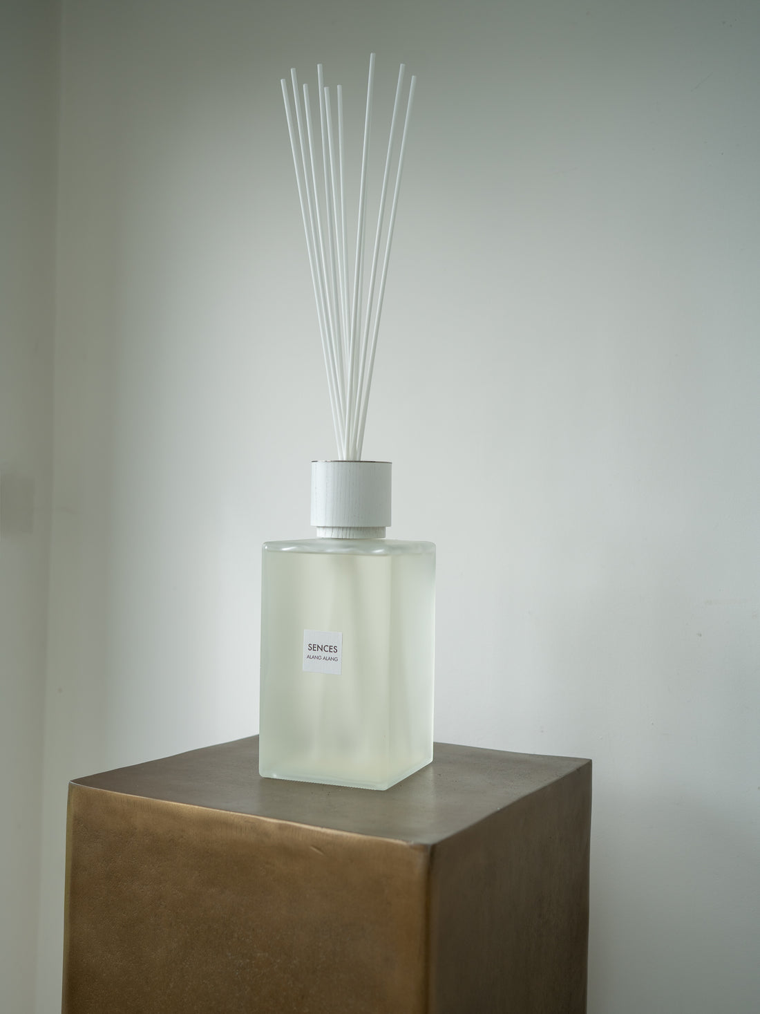 White Sences Alang Alang Extra Large Reed Diffuser
