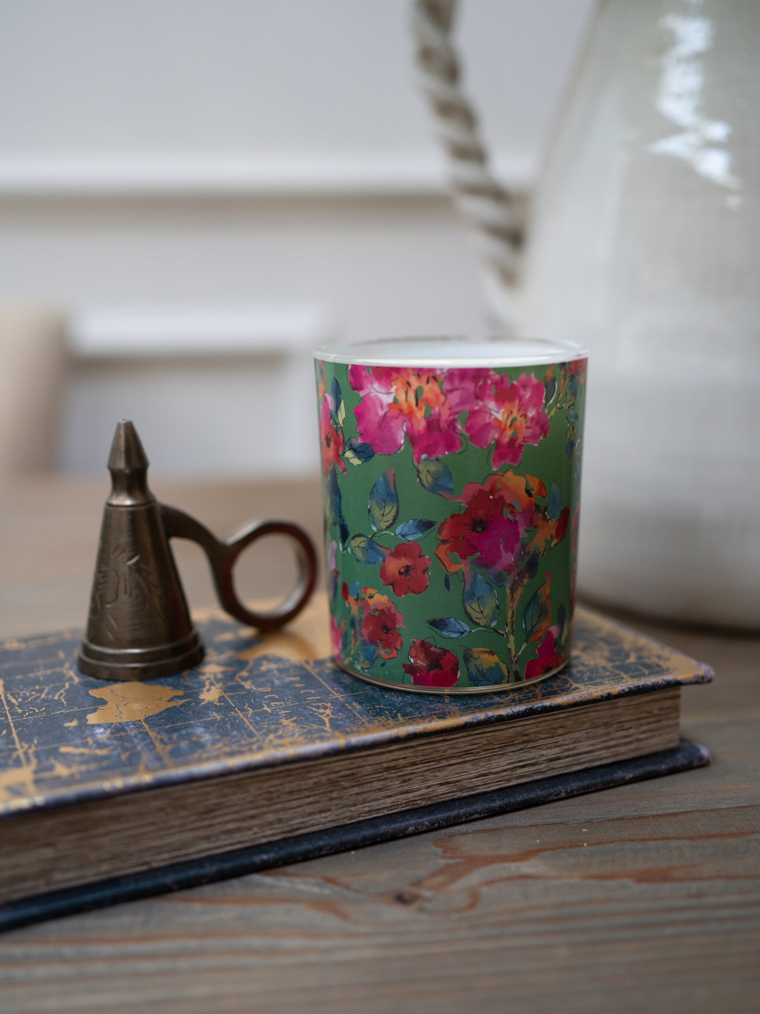 Bergamot and Green Pear Scented Candle